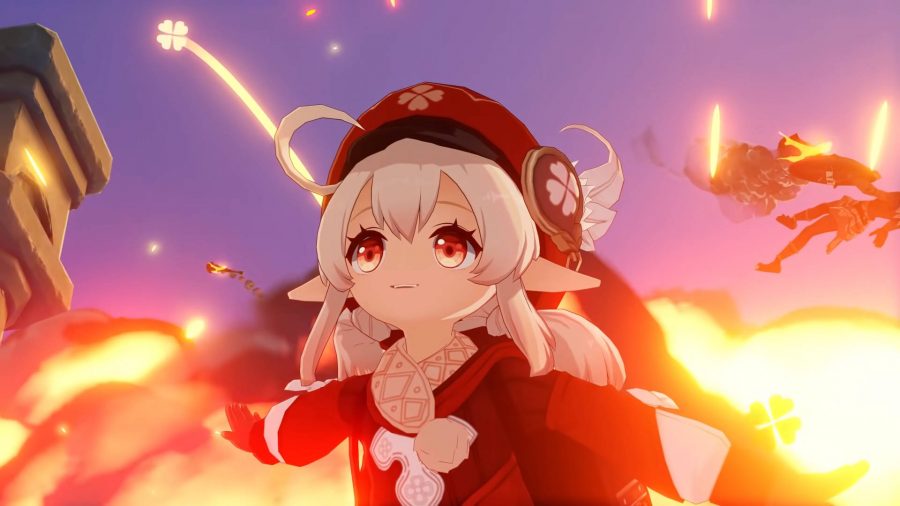 Le meilleur Genshin Impact Klee fait des étincelles Klee utilise sa capacité Sparks 'n' Splash tout en traversant un groupe d'ennemis. Cette compétence est une grande partie de sa meilleure construction dans Genshin Impact.