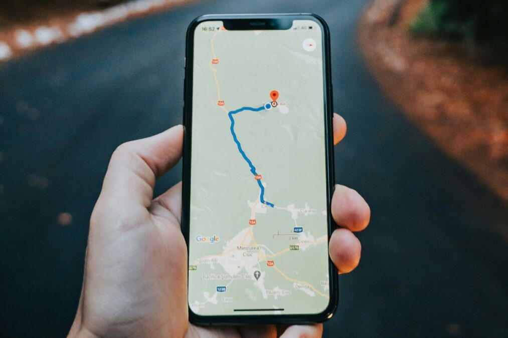 Comment localiser un numéro de téléphone gratuitement avec Google Maps Guide pratique
