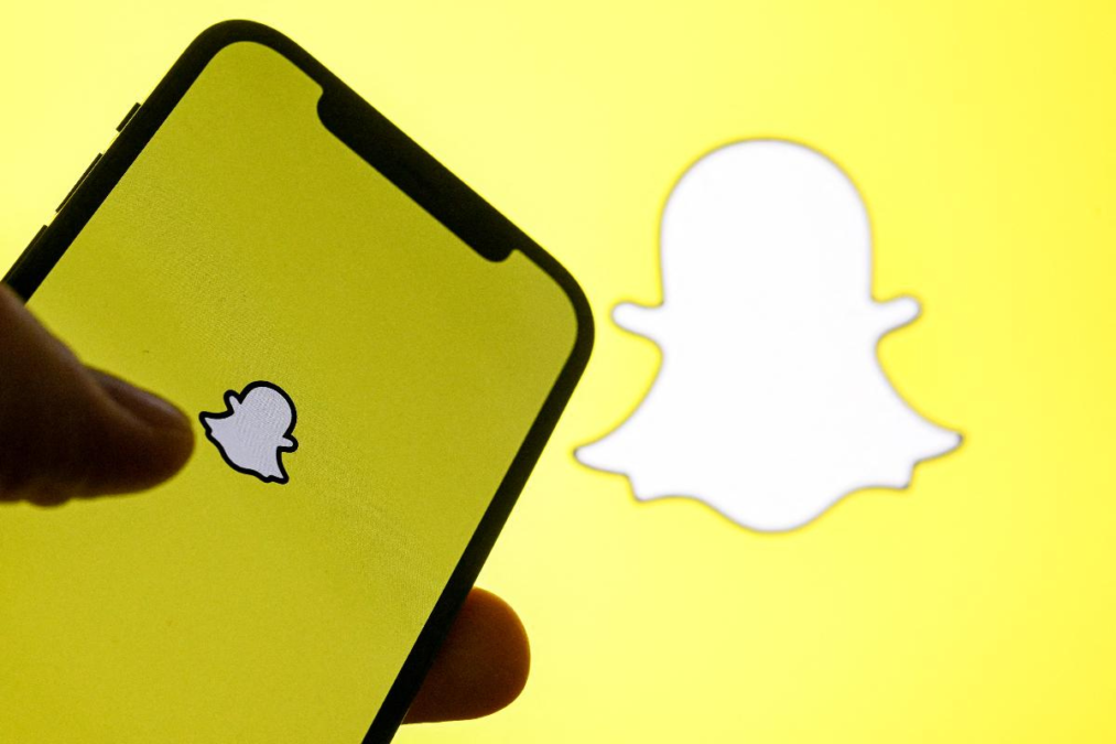 Quelles sont les nouvelles fonctionnalités apportées par la version native de Snapchat pour iPad ?