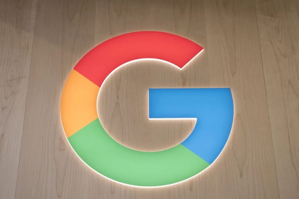 Les nouvelles mentions de Google suffiront-elles à garantir une véritable transparence des images modifiées par IA ?
