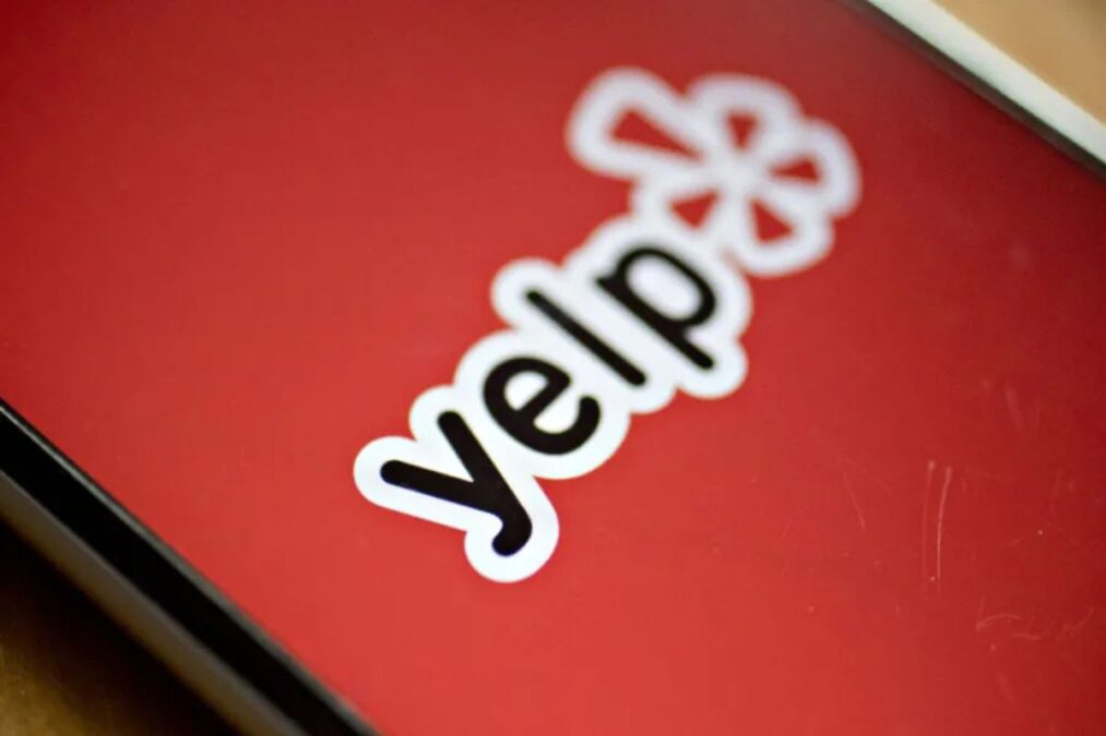 Comment l'acquisition de RepairPal par Yelp pourrait-elle influencer l'avenir des services automobiles et des publicités dans ce secteur ?