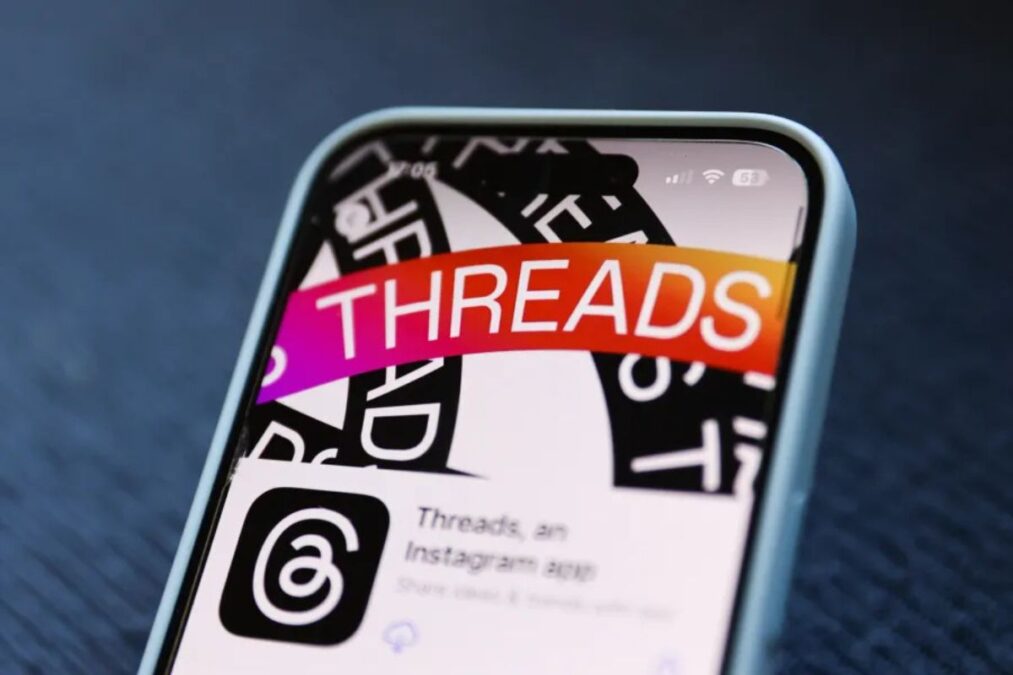 Comment Threads parvient-il à rivaliser avec Bluesky grâce à ses collections thématiques de comptes suggérés ?