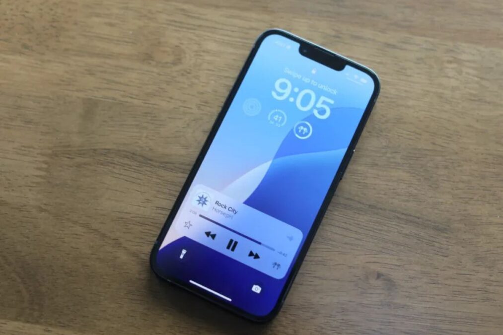 iPhone 16e : La nouvelle entrée de gamme d’Apple avec puce A18 et Apple Intelligence