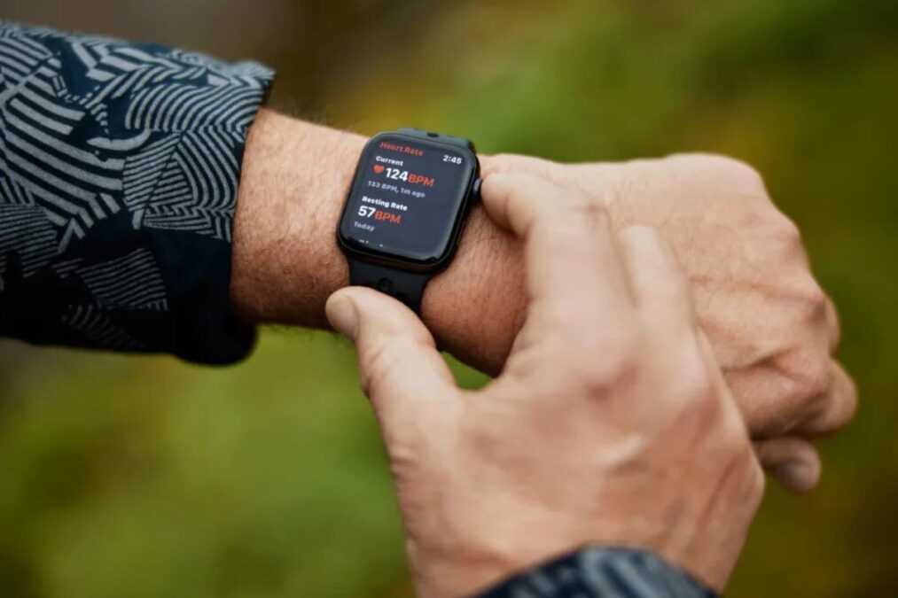 Apple Health+ : un coach santé intelligent pourrait réellement remplacer les conseils d’un professionnel de santé au quotidien ?