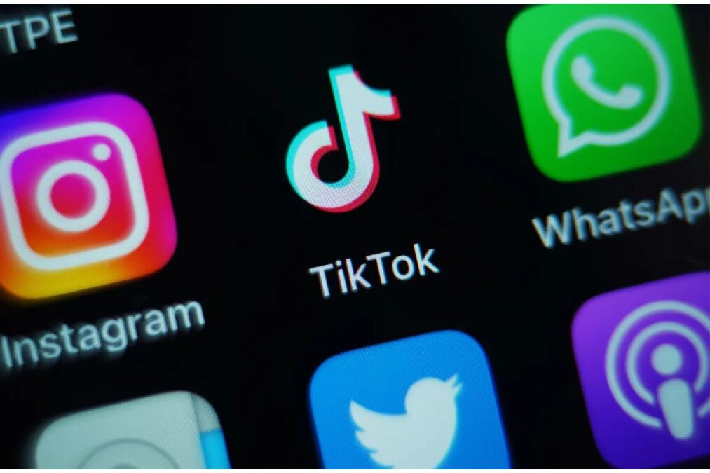 Comment TikTok modifie-t-il l'expérience de recherche de lieux grâce à sa nouvelle fonctionnalité intégrés dans les vidéos