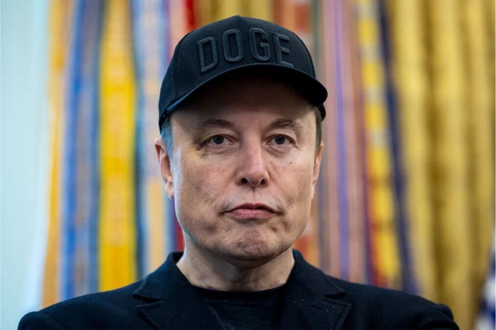 Elon Musk affirme que Sam Altman a bien été remboursé par Tesla après l’annulation de sa commande de Roadster