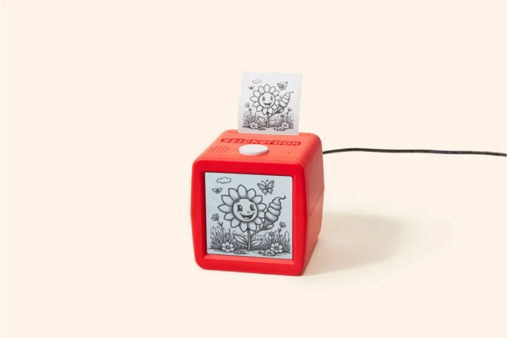 Stickerbox va-t-elle révolutionner la créativité des enfants grâce à l’IA et des stickers imprimés à la demande ?