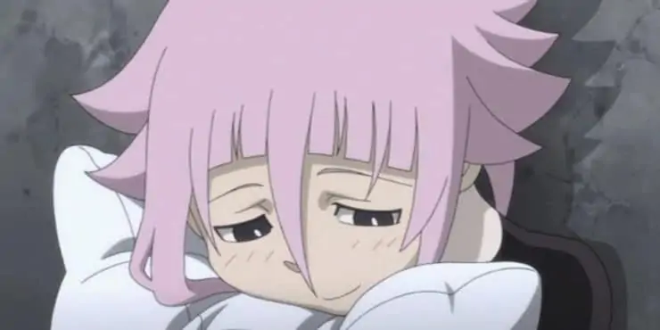 Crona avec son oreiller dans Soul Eater