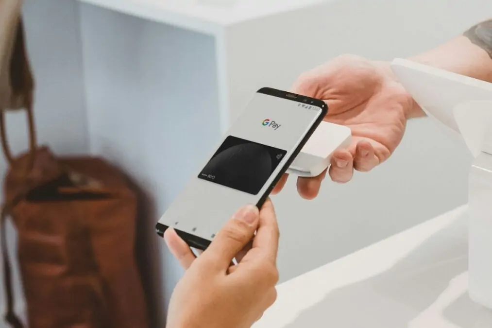 Quelles sont les nouvelles fonctionnalités introduites par Google Pay pour renforcer la sécurité et l'expérience utilisateur lors des transactions