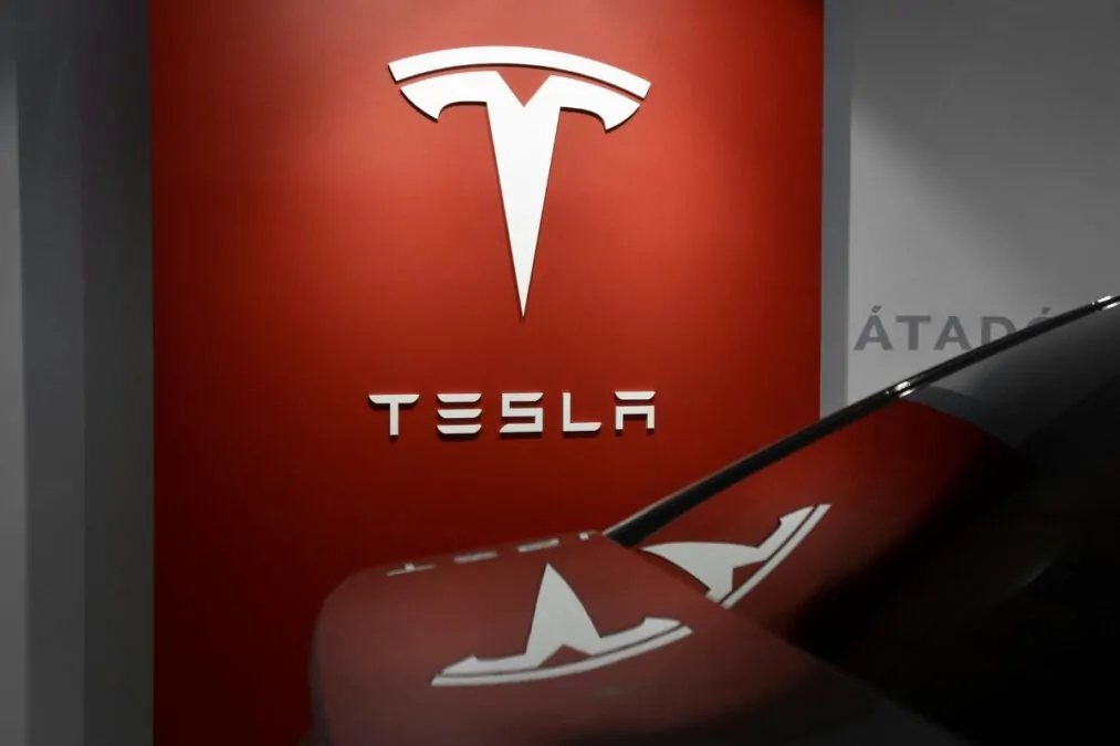 Tesla Au-delà de l'innovation, quelle est l'identité réelle de l'entreprise