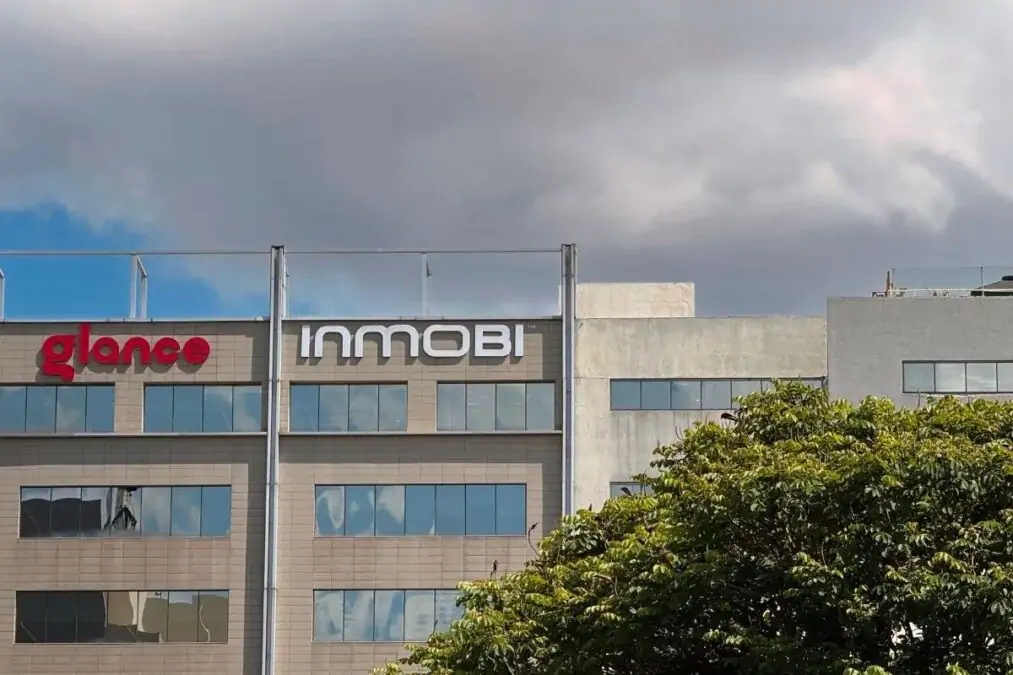 Quels sont les facteurs clés qui pourraient permettre à InMobi d'atteindre une valorisation de 10 milliards de dollars lors de son introduction en bourse en Inde en 2025 ?