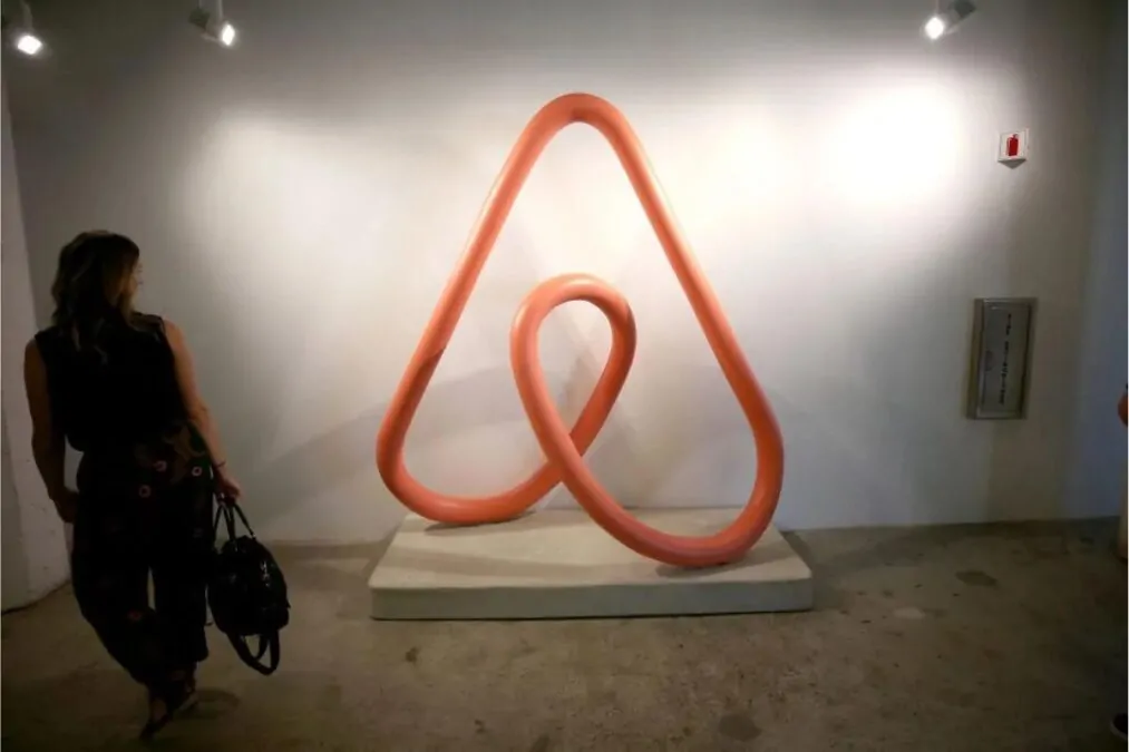 Comment les nouvelles initiatives de co-hébergement d'Airbnb vont-elles transformer l'expérience utilisateur sur la plateforme ?