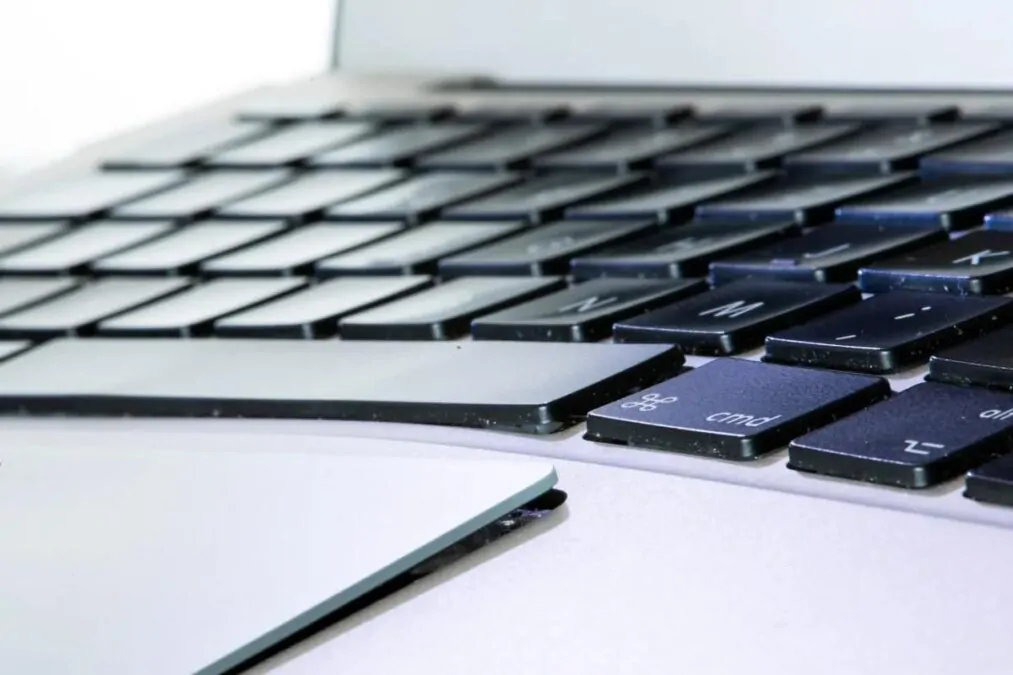 Comment Apple compte-t-il résoudre les problèmes de compatibilité de macOS Sequoia avec les logiciels de sécurité ?