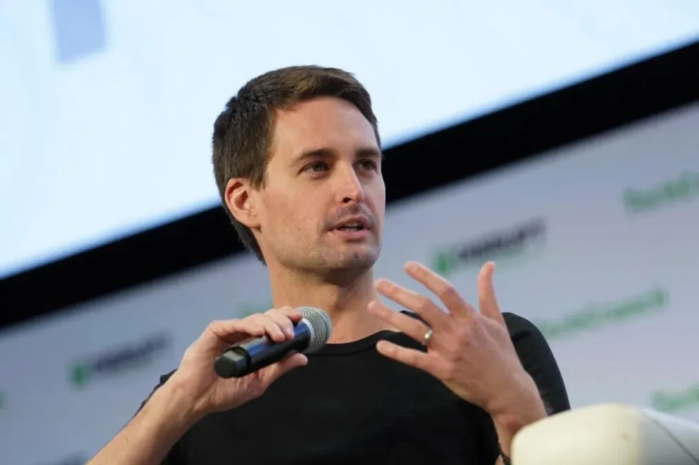 Snapchat arrivera-t-il à convaincre un public plus large avec sa nouvelle interface tout en boostant sa croissance ?