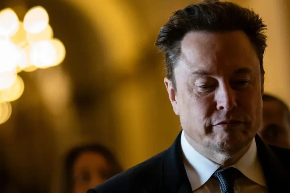 Pourquoi Elon Musk accuse-t-il OpenAI d’avoir trahi sa mission initiale et d’avantager Microsoft