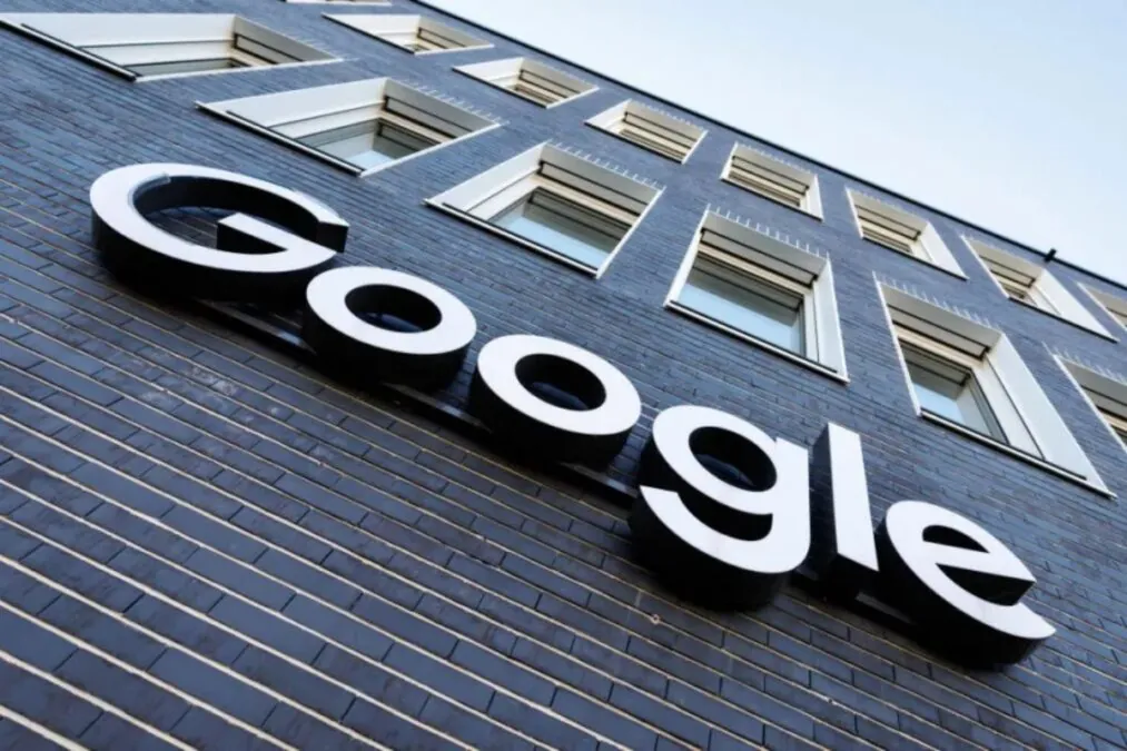 Comment Google encadre-t-il l’utilisation de son IA dans les domaines sensibles comme la santé ou l’assurance ?