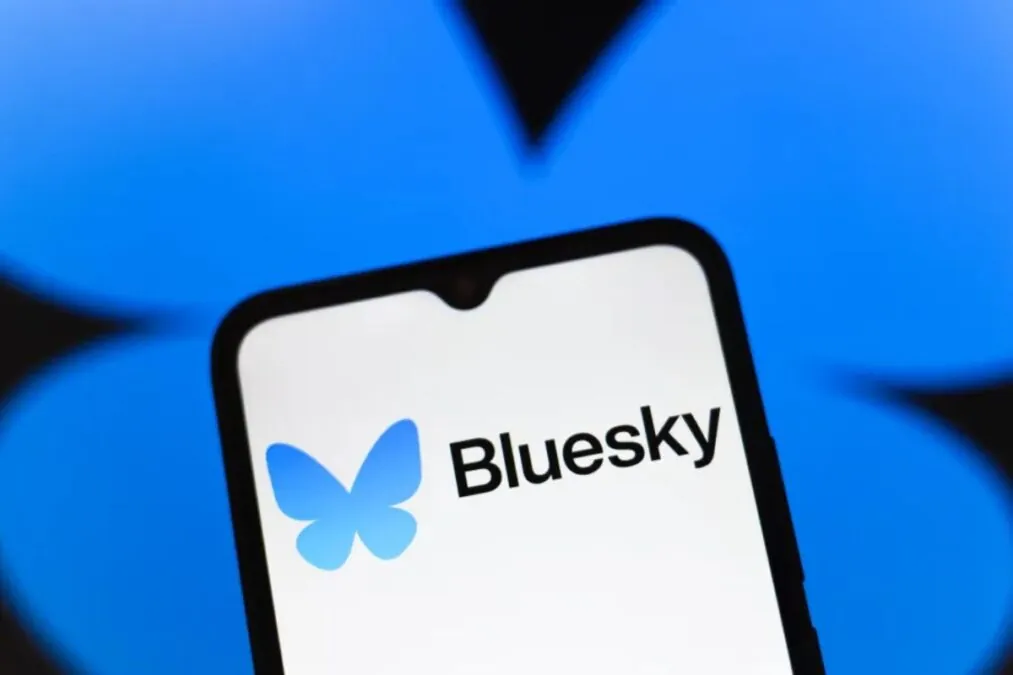 Quelles mesures Bluesky pourrait-elle prendre pour améliorer son système de détection des usurpations d'identité après l'incident avec JD Vance ?