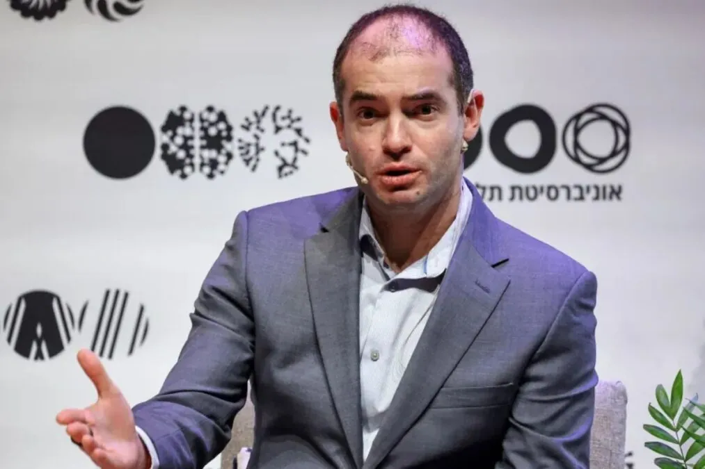 Comment le leadership d'Ilya Sutskever à Safe Superintelligence pourrait-il influencer l'avenir de la superintelligence sûre ?
