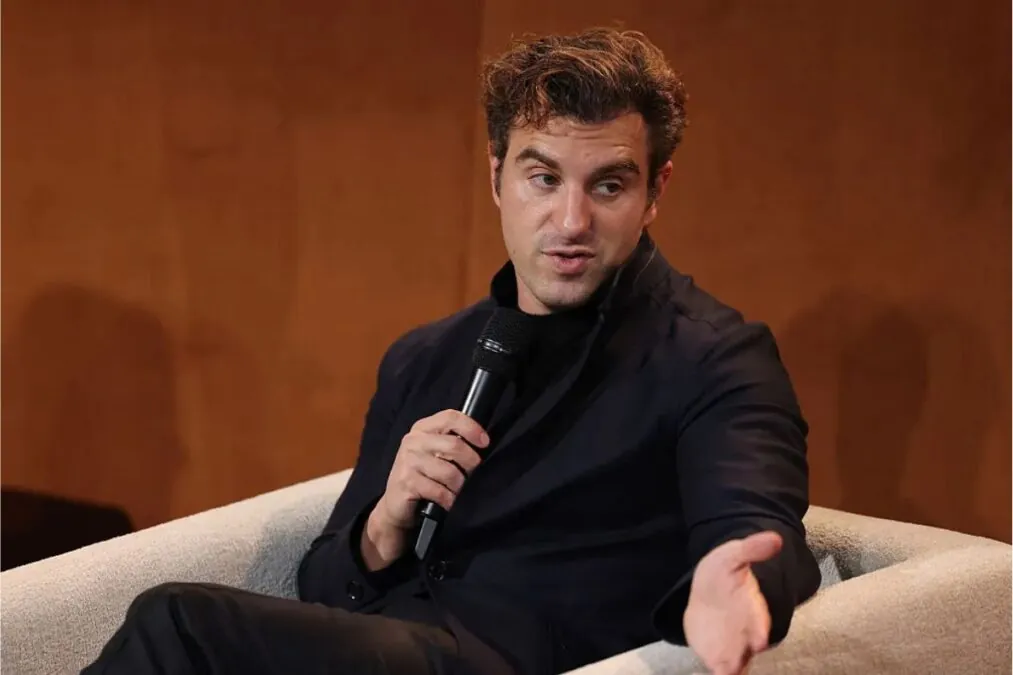 Airbnb croit au potentiel de l’IA, mais prévient : les agents IA ne remplaceront pas Google de sitôt