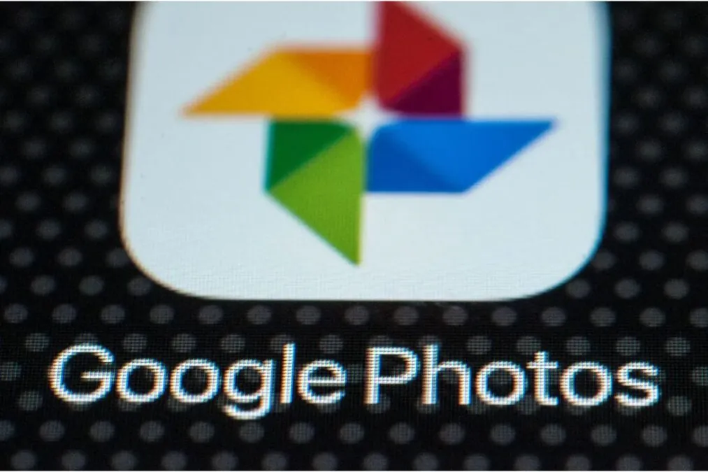 Google Photos vous permet désormais de transformer vos clichés par commande vocale : une nouvelle ère pour la retouche photo